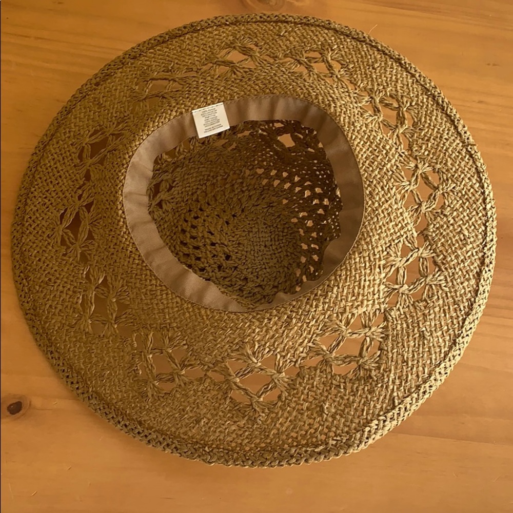 Straw hat - Picture 3 of 4